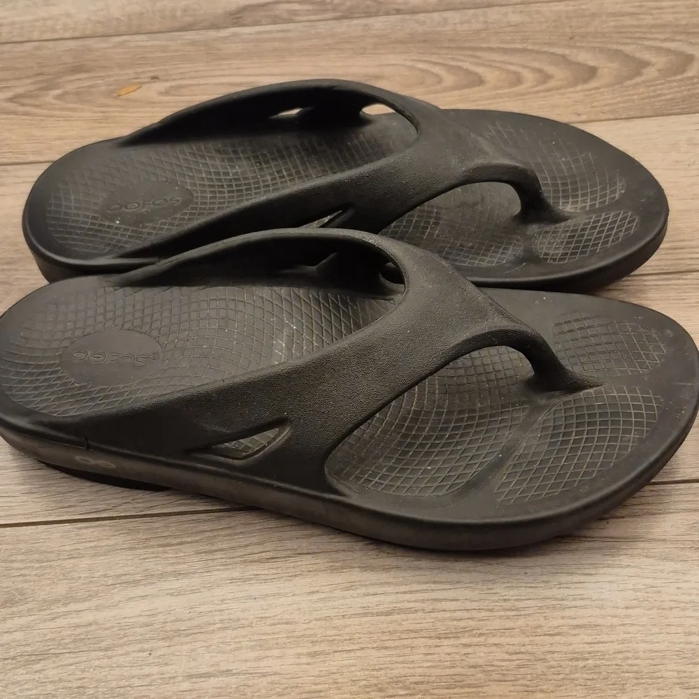 OOFOS Ooahh‎ Recovery Black Rubber Mens Sz 10 Slip On Sandals Shoes Unisex